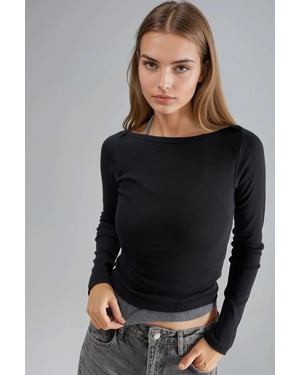 Slim Fit Ribbed Boat Neck Blouse
