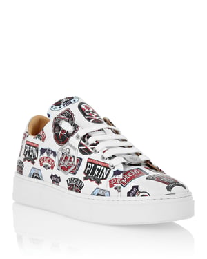 Lo-Top Sneakers