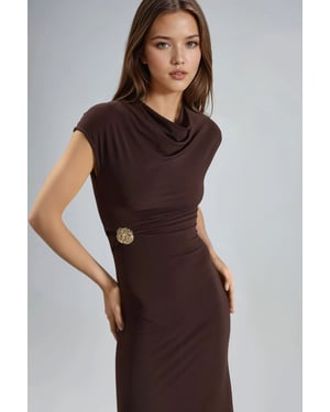 Midi-jurk met stenen accessoire