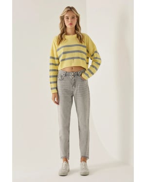 High Waist Mom Fit Jeans