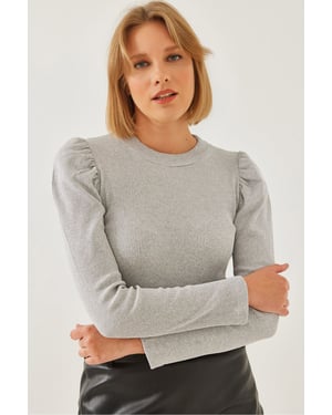 Draperige Basis Top met Detail