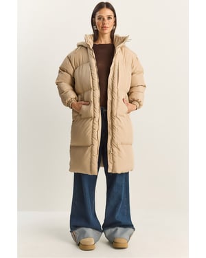Hooded Long Sleeve Puffer Jacket with Pockets