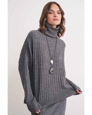 Oversize Ribbed Turtleneck Sweater