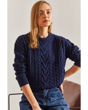 Texturerad ribbad tröja med rundad hals