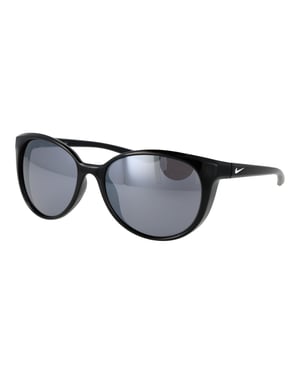 Nike Sunglasses CW4662 010 56 Essence