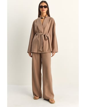 Hoge taille set met strikdetail en sjaalkraag