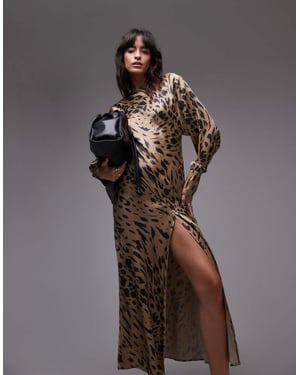 & Other Stories volangärmad satinklänning med draperad ryggdetalj i leopardmönster