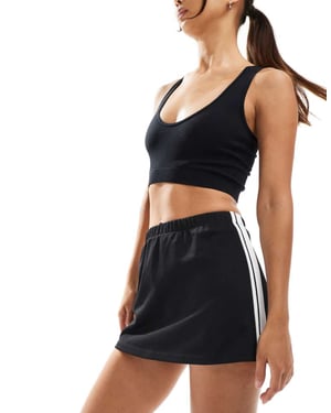 Cotton On sportig jersey minikjol i svart