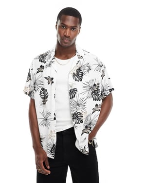 Jack & Jones skjorta med krage i vitt palmtryck