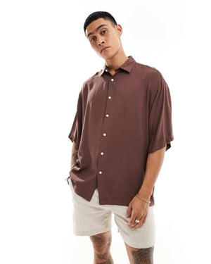 ASOS DESIGN oversized viscose skjorta i ljusbrun