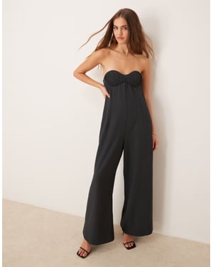 ASOS DESIGN bandeau veckad byst vidbenad jumpsuit i grått rutig mönster