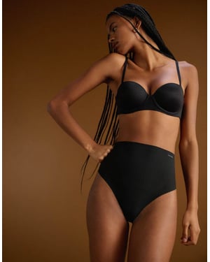 Calvin Klein Shapewear sculpted stay put mesh thong in black