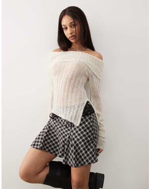 Monki långärmad off-shoulder stickad topp i ljusbeige