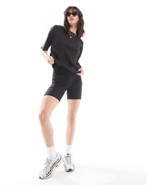 Noisy May ribbad kort leggings-set i svart