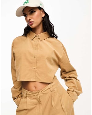 ASOS DESIGN kortad skjorta i kornblandning i kamelfärg