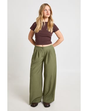 Petite Woven Tailored Pleated Wide Leg Trouser