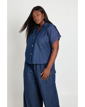 Plus Chambray Short Sleeve Button Down Shirt