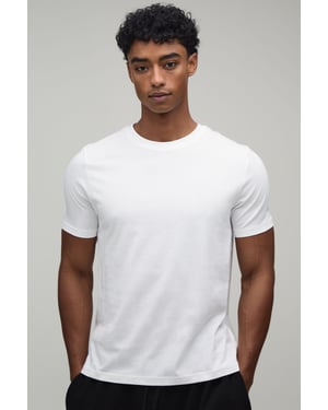 Slim Essential T-shirt