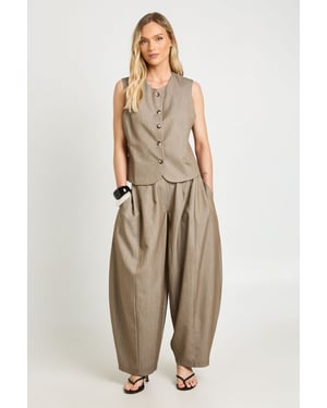 Petite Pleated Barrel Leg Tailored Trousers