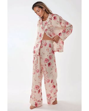 Tryckt satinpyjamasset med skjortkrage