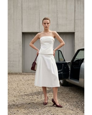 Strapless Blouse en Hoog-Waisted Midi Rok Set