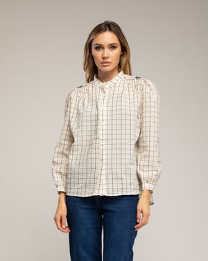 Geruite blouse met opstaande kraag en borduursel op de schouder en rug
