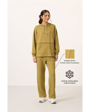 Oversized Hoodie en Brede Pantalon Set