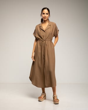 Midi-jurk met elastische taille en borst, rimpelmouwen en zakken
