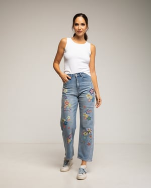 High-waist recht model jeans met geschilderde bloemen en patronen op de voor- en achterkant