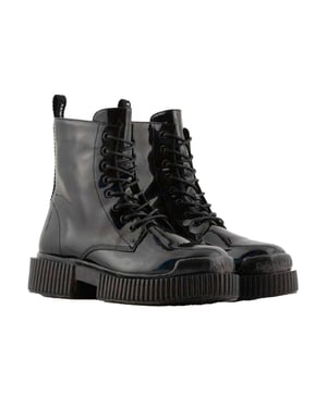 Armani Exchange Flatformade Combat Boots för dam och dam (Svart)