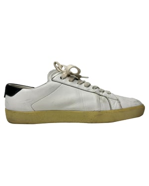 Saint Laurent Court Classic SL/06 Sneakers in Wit Kalfsleer