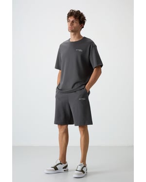 Overmaat T-shirt met Korte Mouwen en Korte Broek Set