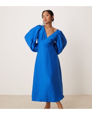 Nobody's Child Petite Zendaya balloon sleeve midi dress in blue