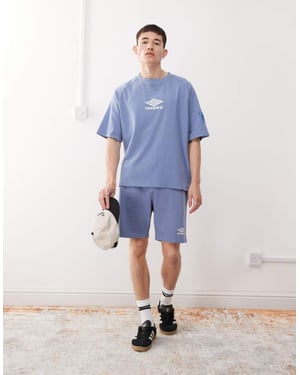 Umbro Drill embroidered logo shorts in blue