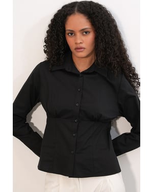 Fitted Poplin Button-Up Short Shirt