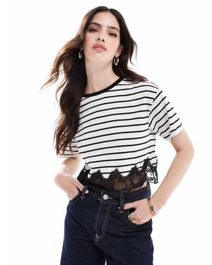 Miss Selfridge randig spetskant kortärmad t-shirt
