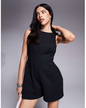 ASOS DESIGN avskuren hals strukturerad tulipan kort jumpsuit i svart
