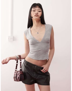 Motel emberly plunge front top in grey marl