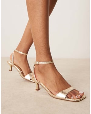 ASOS DESIGN Heart Throb nästan osynliga kitten heel sandaler i guld