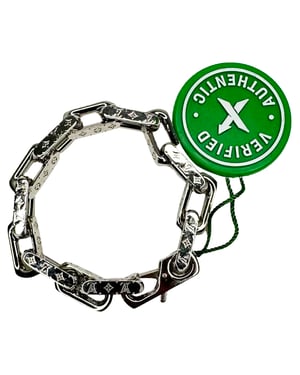 Louis Vuitton Monogram Chain Bracelet in Silver Metal