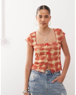 Återvunnen vintage fyrkantig halsringning mesh topp i röd rutigt blommigt mönster