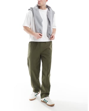 Farah Greenport canvas byxor med lös passform i khaki grönt