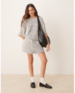ASOS DESIGN kort co-ord i strukturerad blandad rand