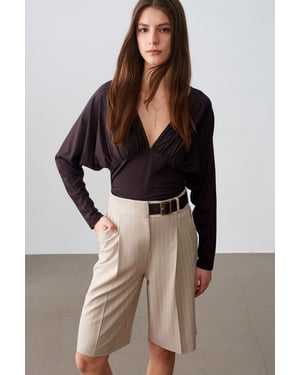 Hoge Taille Gestreepte Tailored Shorts Met Riem