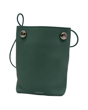 Loewe Pebble Pouch Bag in Groene Kalfsleer