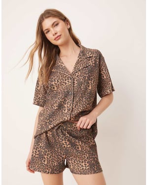 ASOS DESIGN boxer short in waffle leopard print