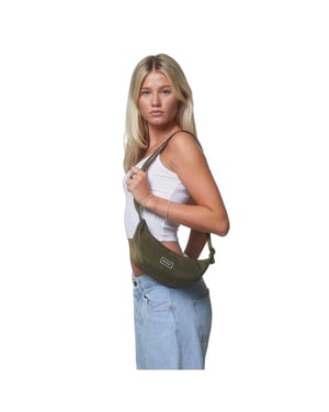 Spiral Cali halvmåneformad crossbody-väska för vardagsbruk (Olive)