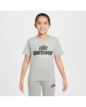 Girls Nike K NSW T Clb FAM in Dk Grey Heather