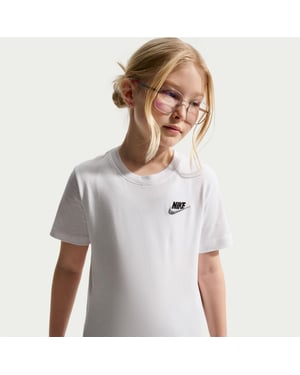 Boys Nike T-Shirt Junior Boys in White/Black