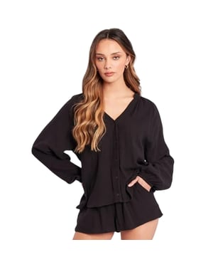 Influence Set bestaande uit een dames-top met V-hals en lange mouwen en een korte broek (Zwart)